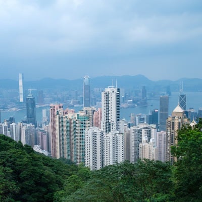 高層ビルが建ち並ぶ香港の写真