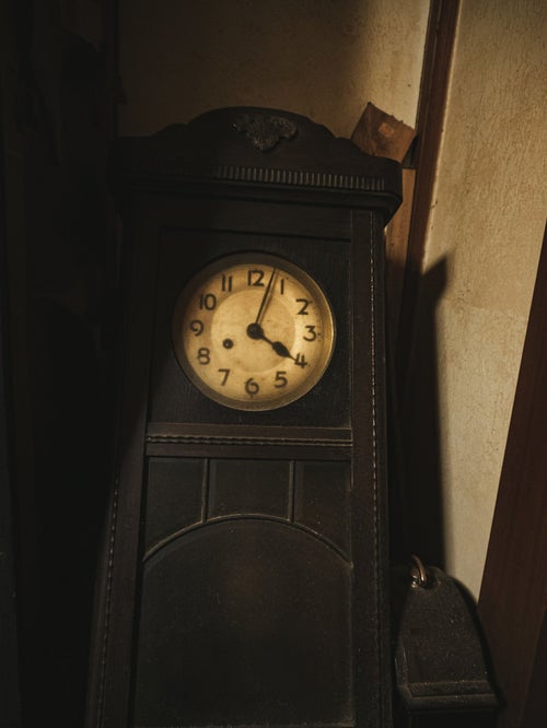 レトロな古時計の写真