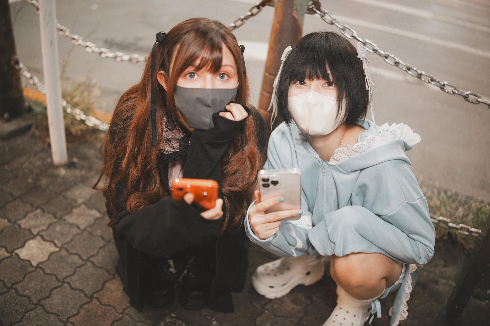 「修学旅行先に不参加の生徒がいた」の写真［モデル：ラミエル 緋真煉］