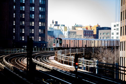 市街を走る電車（ニューヨーク）の写真