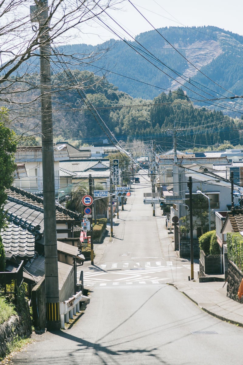 「日本で2番目に小さいスクランブル交差点（飫肥三丁目）」の写真