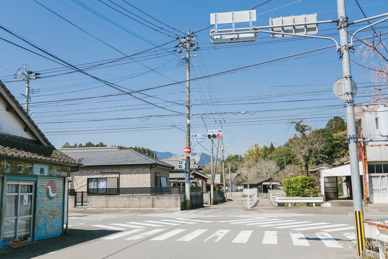 「どうしてこの場所をスクランブル交差点にしたのか…　宮崎県日南市の飫肥二丁目交差点」の写真