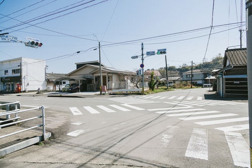 宮崎県日南市にある日本で一番小さいスクランブル交差点（飫肥二丁目）の写真