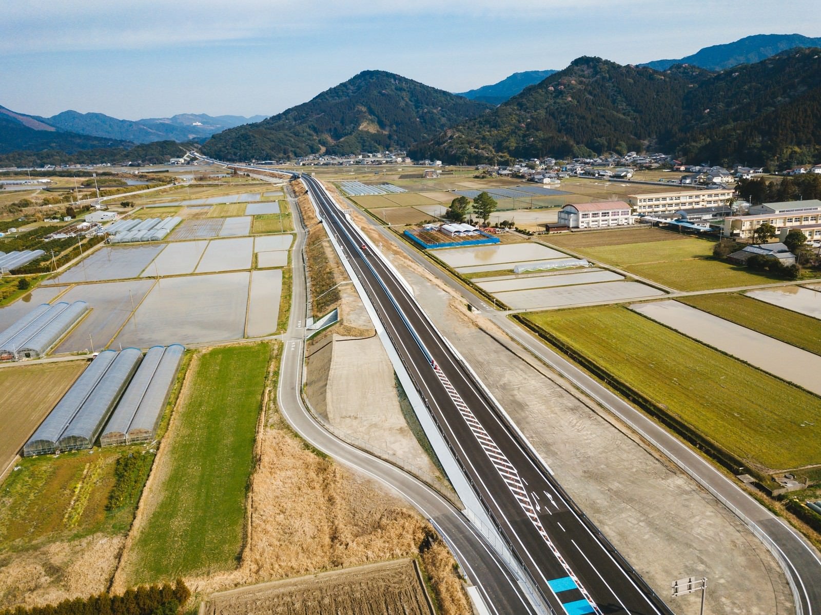 「全線開通を心待ちにする東九州自動車道」の写真