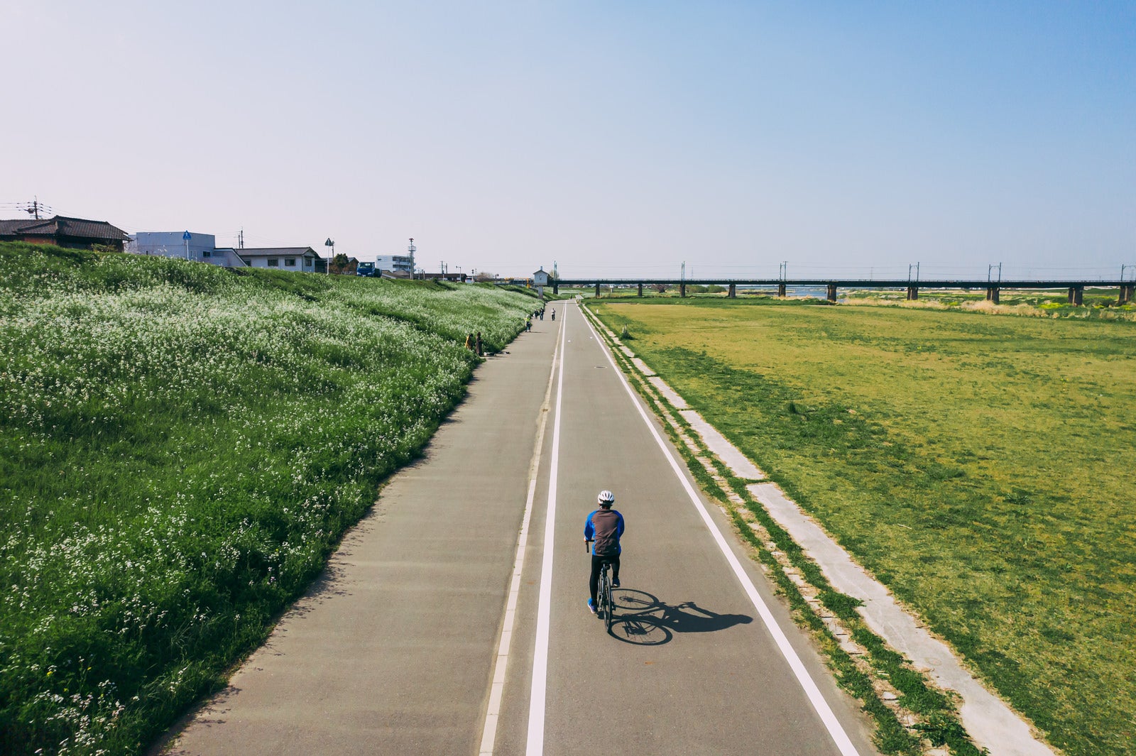 「車を気にせず走りやすい直方北九州自転車道」の写真