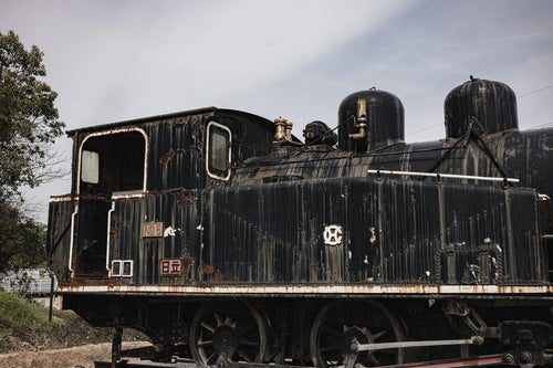 蒸気機関車の横側の写真