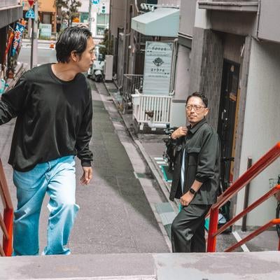 その橋を渡ったら振り返っちゃいけないよ、さあお行き...の写真