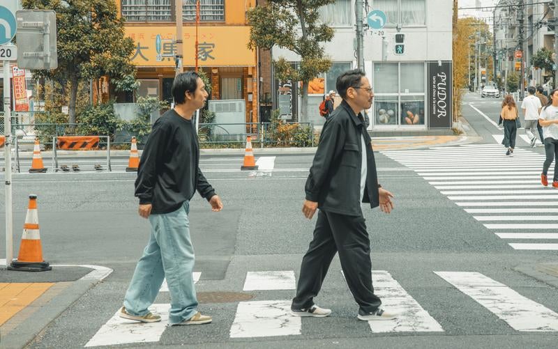 ほら～エサあげたから付いて来ちゃってるじゃないの写真