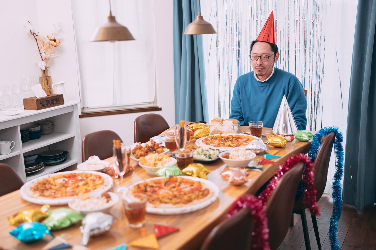 「不正解の部屋」の写真［モデル：ゆうせい］