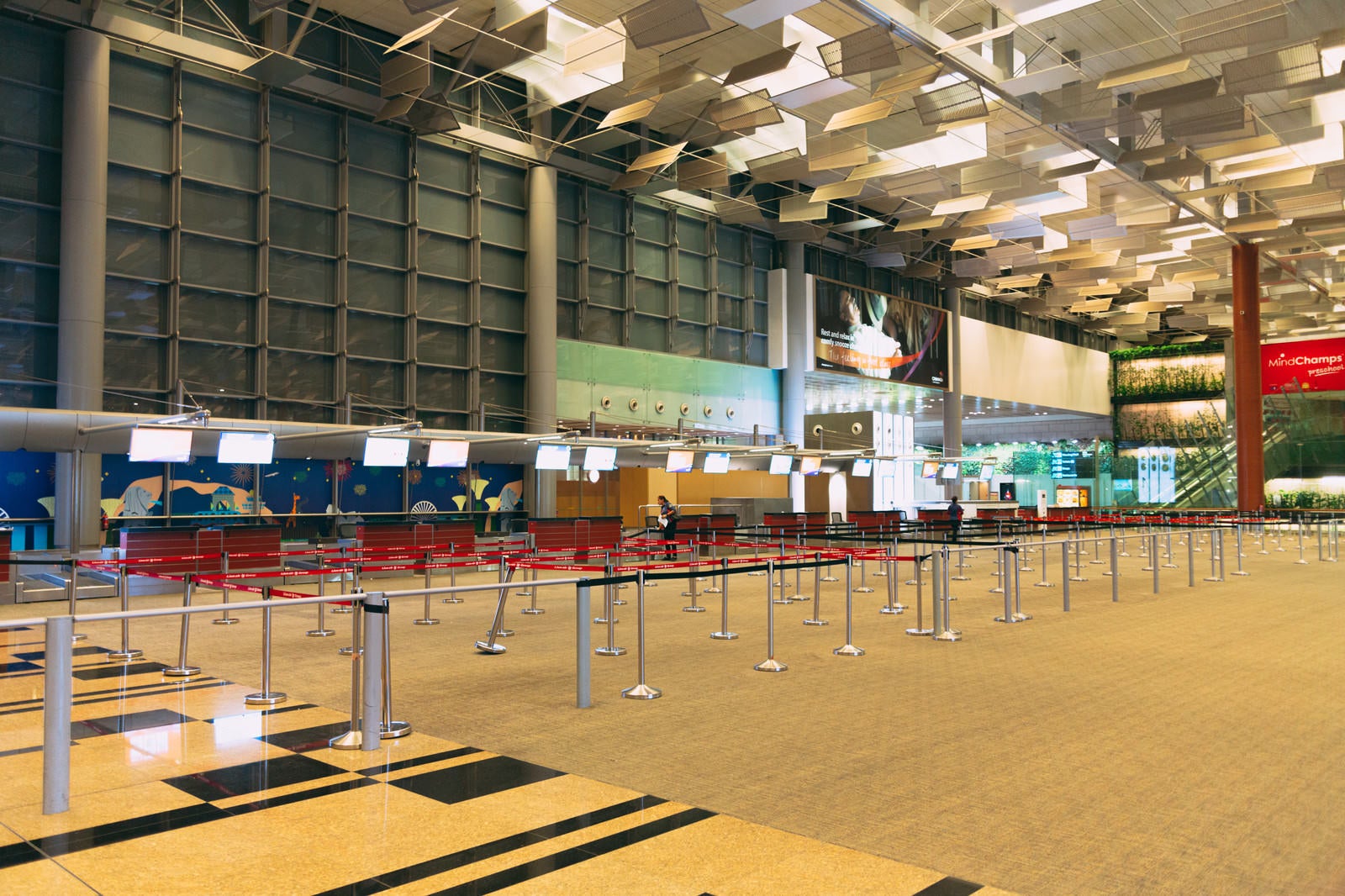「閑散としたシンガポール空港」の写真