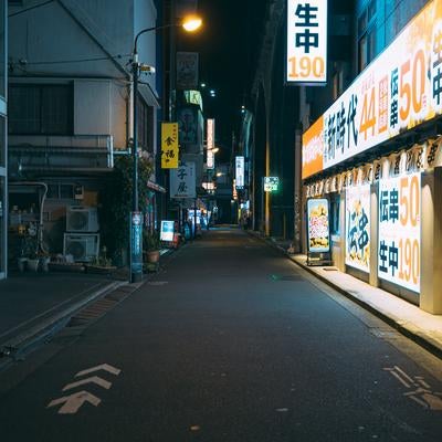 深夜の千代田区神田佐久間町２丁目付近の様子の写真