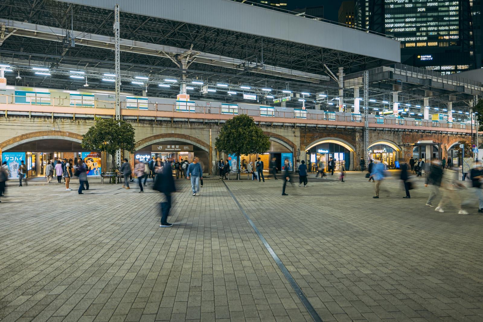 「JR新橋駅前のSL広場」の写真