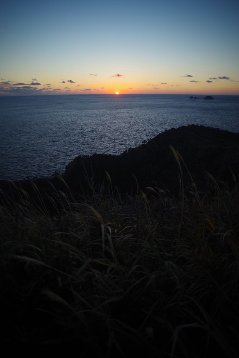「島から見る日の出」の写真