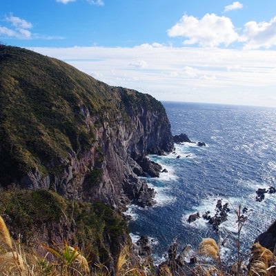 神津島の断崖と海の写真