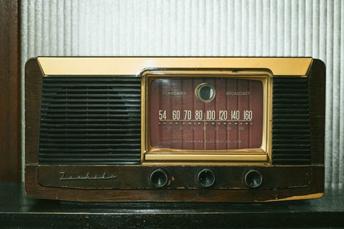 古いレトロラジオの写真