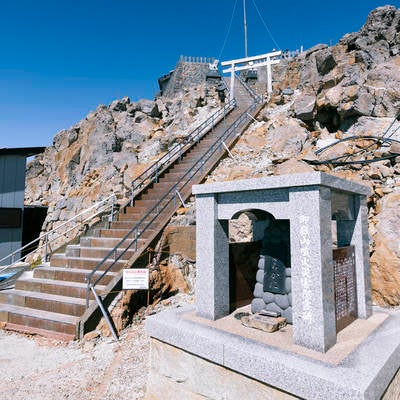 御嶽山剣ヶ峰入り口の写真