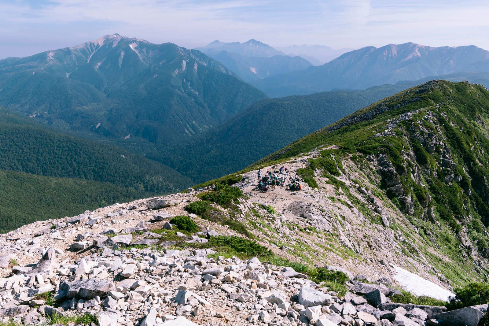 「黒部五郎岳から立山方面を眺める」の写真