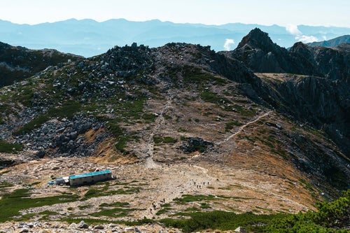 宝剣岳と宝剣山荘の写真