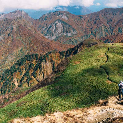 女神の横顔と頸城の山々の写真