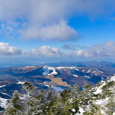 蓼科山から見える霧ヶ峰と美ヶ原方面の写真