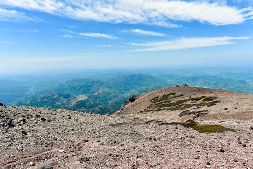 阿寒富士山頂の景色（雌阿寒岳）の写真