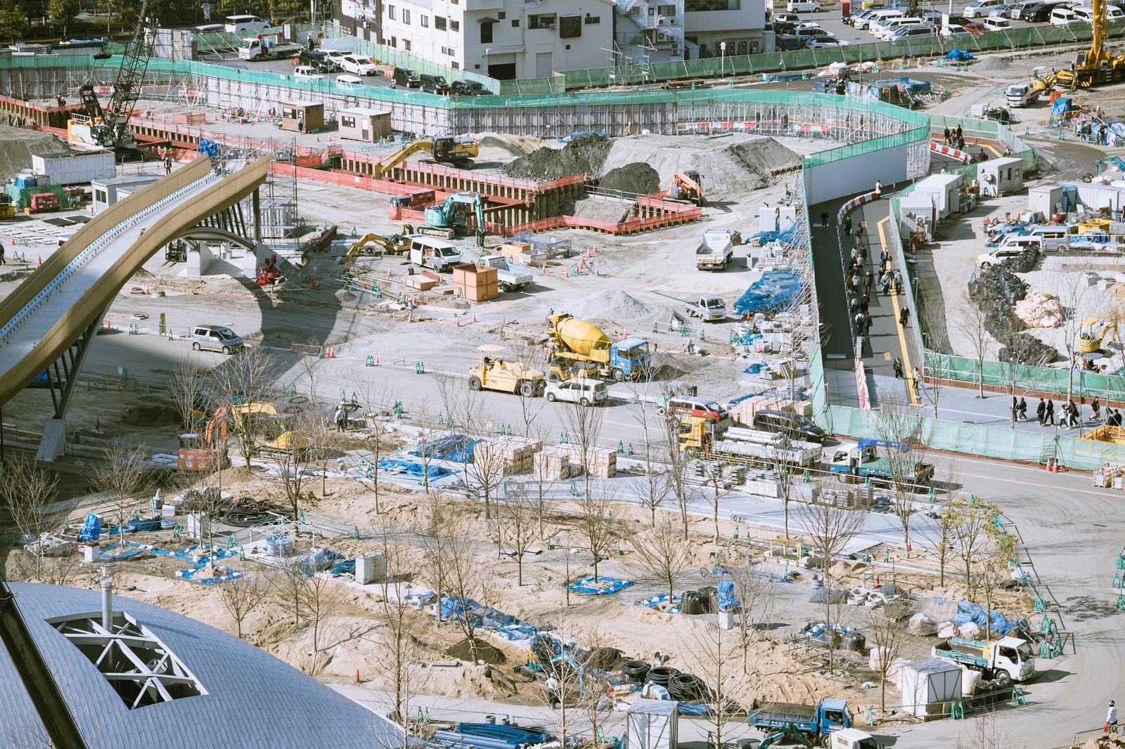 「大阪梅田の大工事」の写真