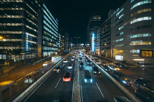 交通量の多い首都高（Shibuya Bridge XXIからの風景）の写真