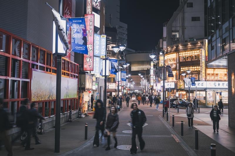 夜の渋谷セルリアンタワー通りの写真