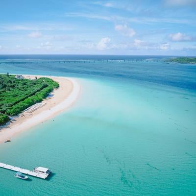 宮古島の水平線を望む最高の前浜ビーチの写真