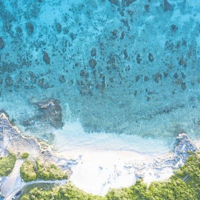 来間島のムスヌン浜の様子（空撮）の写真
