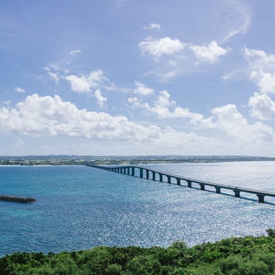 沖縄の観光スポット「来間大橋」の写真