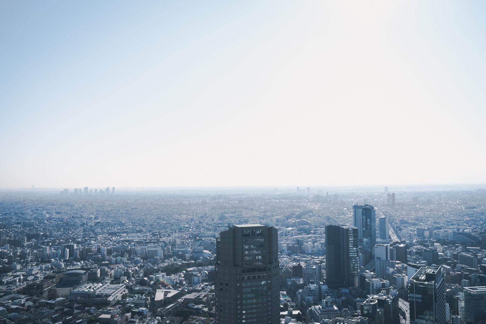 「渋谷スクランブルスクエアから望む街並み」の写真