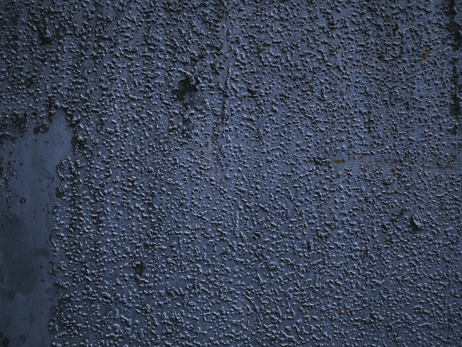 「表面に細かいブツブツの残る壁（テクスチャ）」の写真