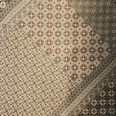 様々な柄模様の絨毯の写真