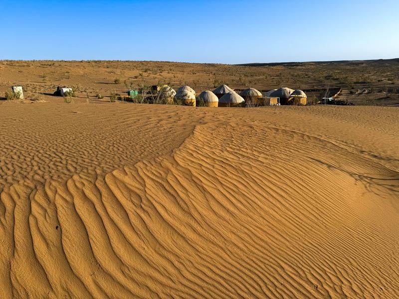 砂漠の民のテント（ユルタ）の写真