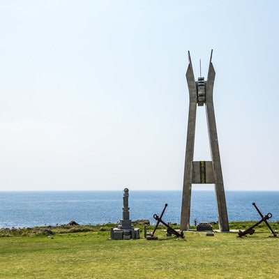 犬田布岬の戦艦大和慰霊塔の写真