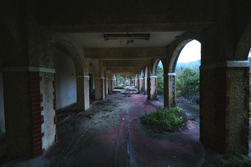 徳之島ニューオータニ・ホテル 廃墟の様子の写真