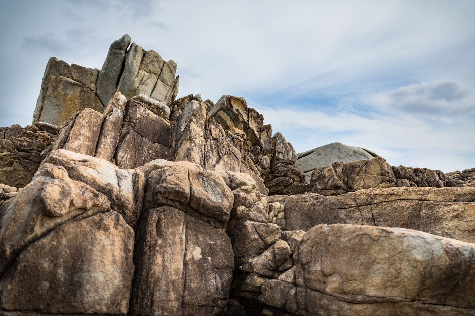「花崗岩の巨岩（ムシロ瀬）」の写真