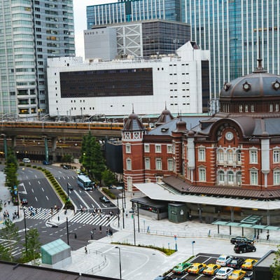 東京駅丸の内北口の様子の写真