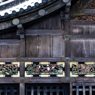 日光東照宮の建築装飾に彫られた見ざる聞かざる言わざるの三猿の写真