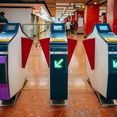 香港地下鉄(MTR)の改札の写真