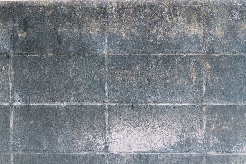 白華（はっか）したブロック塀のテクスチャーの写真