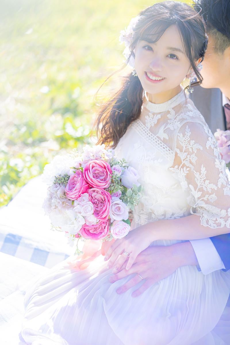 「「私、結婚しました」ブライダル女子」の写真［モデル：河村友歌］