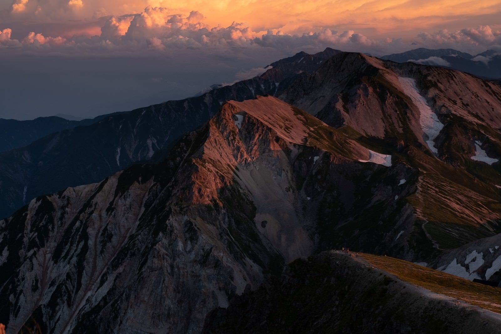「日没間近の白馬連峰」の写真