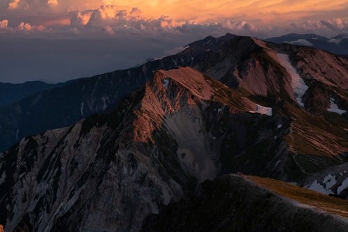 日没間近の白馬連峰の写真