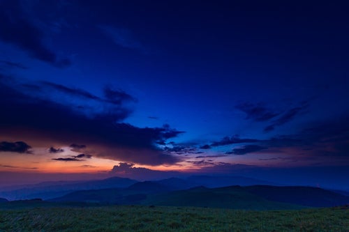 八島湿原の夕暮れの写真