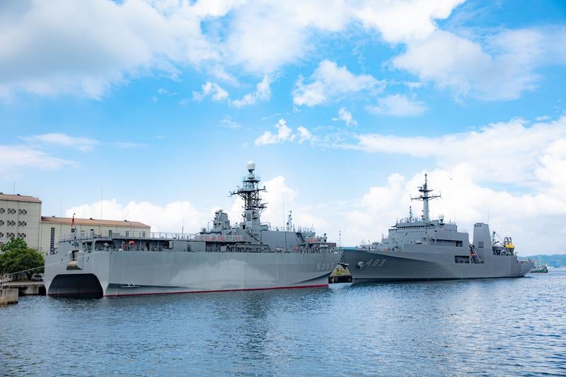 広島の呉基地の写真