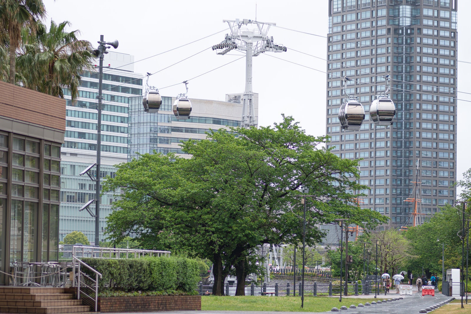 「みなとみらいの横浜ロープウェイ」の写真