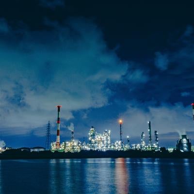 三重県四日市磯津突堤からの工場夜景の写真