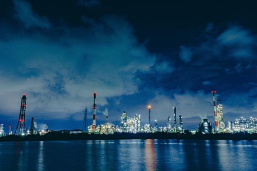 三重県四日市磯津突堤からの工場夜景の写真